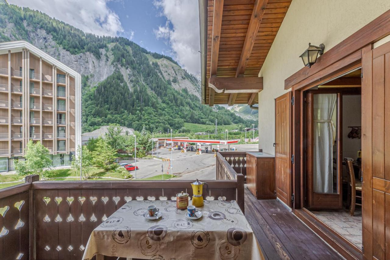 Apartamento Casa Beatrice - Wifi, Parcheggio E Vista Montagna - Cour 0231 Courmayeur Exterior foto
